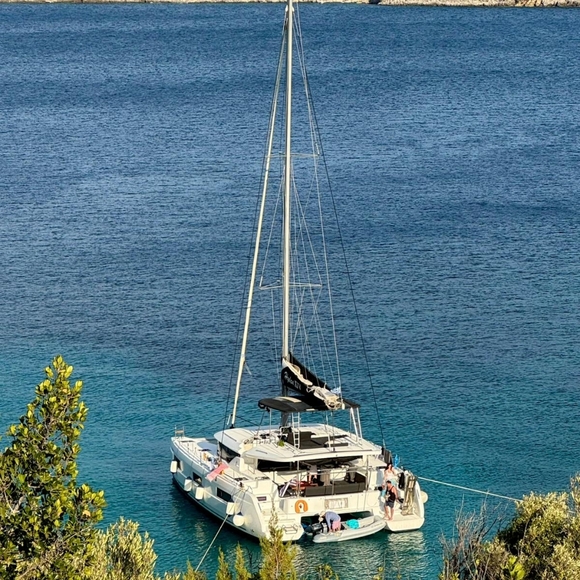 Meet your Posher, Vera - Picture 4 of 15